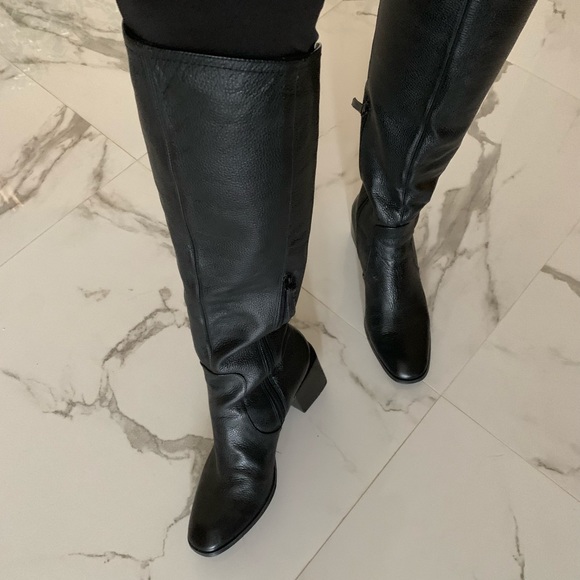 Pour la Victoire Felicia Pebbled Boots - Picture 4 of 8